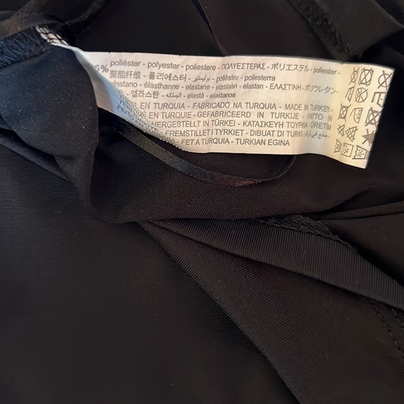 Zara Black Camisole - Picture 5 of 5